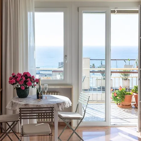 282 - Casa Boscobello, Terrazzo Vista Mare E Parcheggio Privato A 15 Minuti A Piedi Dal Teatro Ariston Apartment *