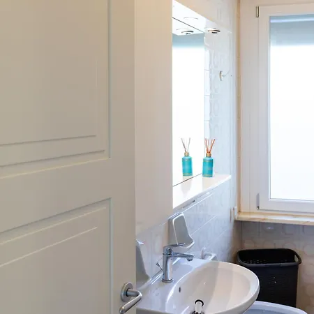 282 - Casa Boscobello, Terrazzo Vista Mare E Parcheggio Privato A 15 Minuti A Piedi Dal Teatro Ariston 아파트