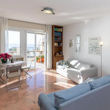 282 - Casa Boscobello, Terrazzo Vista Mare E Parcheggio Санремо