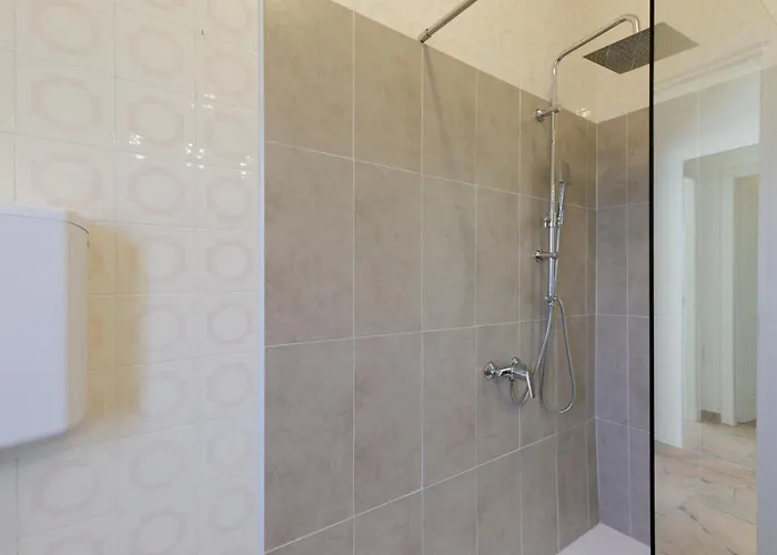 282 - Casa Boscobello, Terrazzo Vista Mare E Parcheggio Privato A 15 Minuti A Piedi Dal Teatro Ariston Apartment