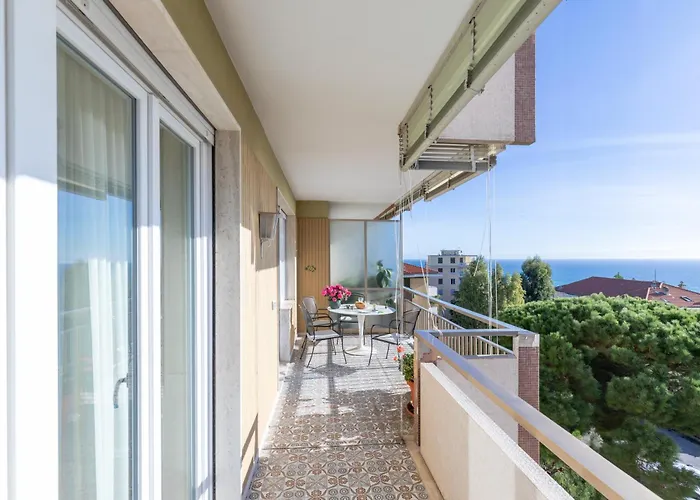 282 - Casa Boscobello, Terrazzo Vista Mare E Parcheggio Privato A 15 Minuti A Piedi Dal Teatro Ariston Apartment