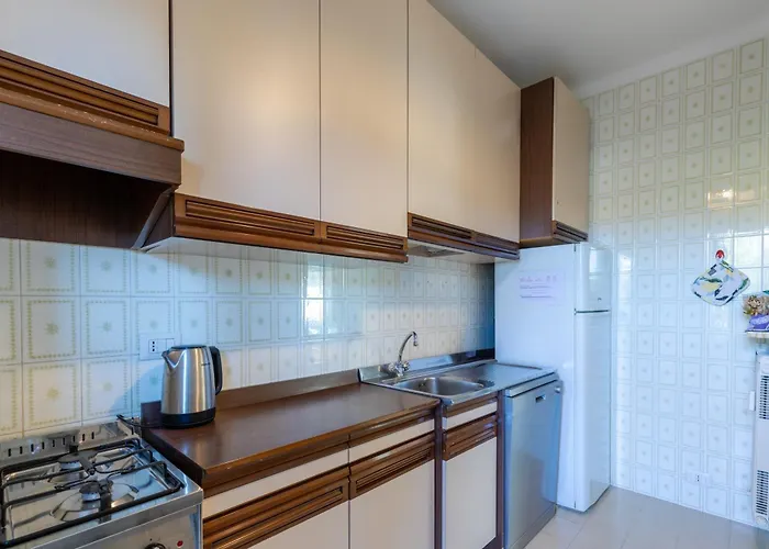 282 - Casa Boscobello, Terrazzo Vista Mare E Parcheggio Privato A 15 Minuti A Piedi Dal Teatro Ariston Apartment *